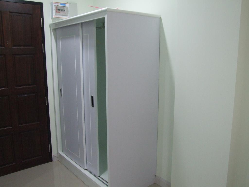 Hotel Ruan Rim Nam à Roi Et Chambre photo