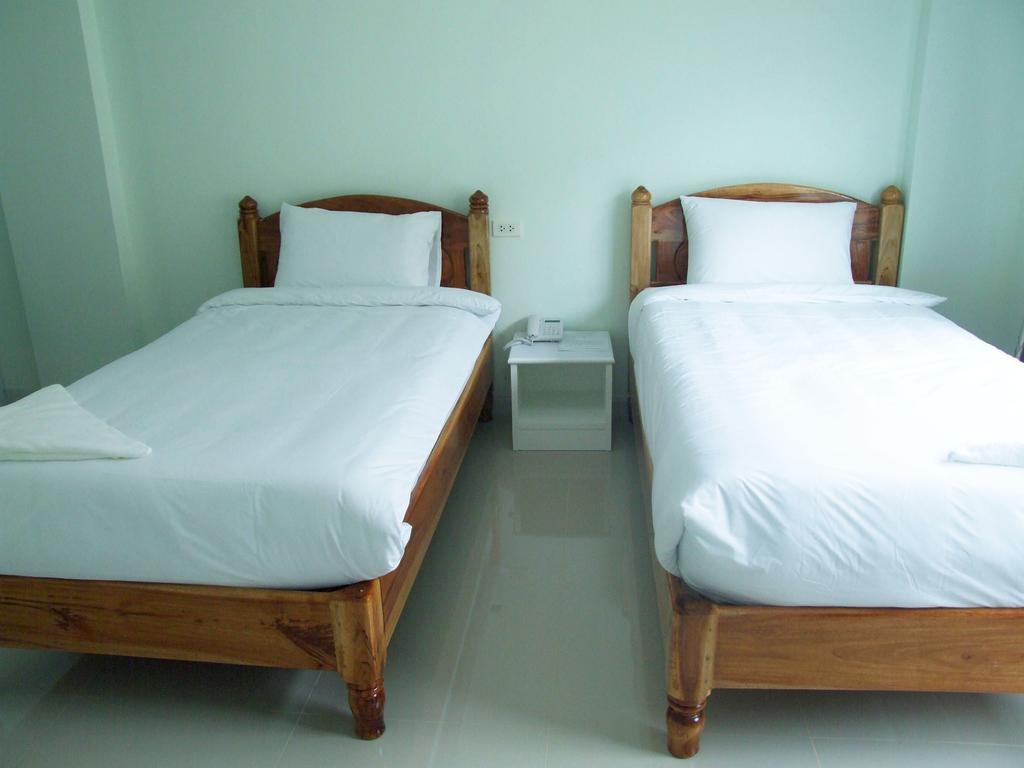 Hotel Ruan Rim Nam à Roi Et Chambre photo