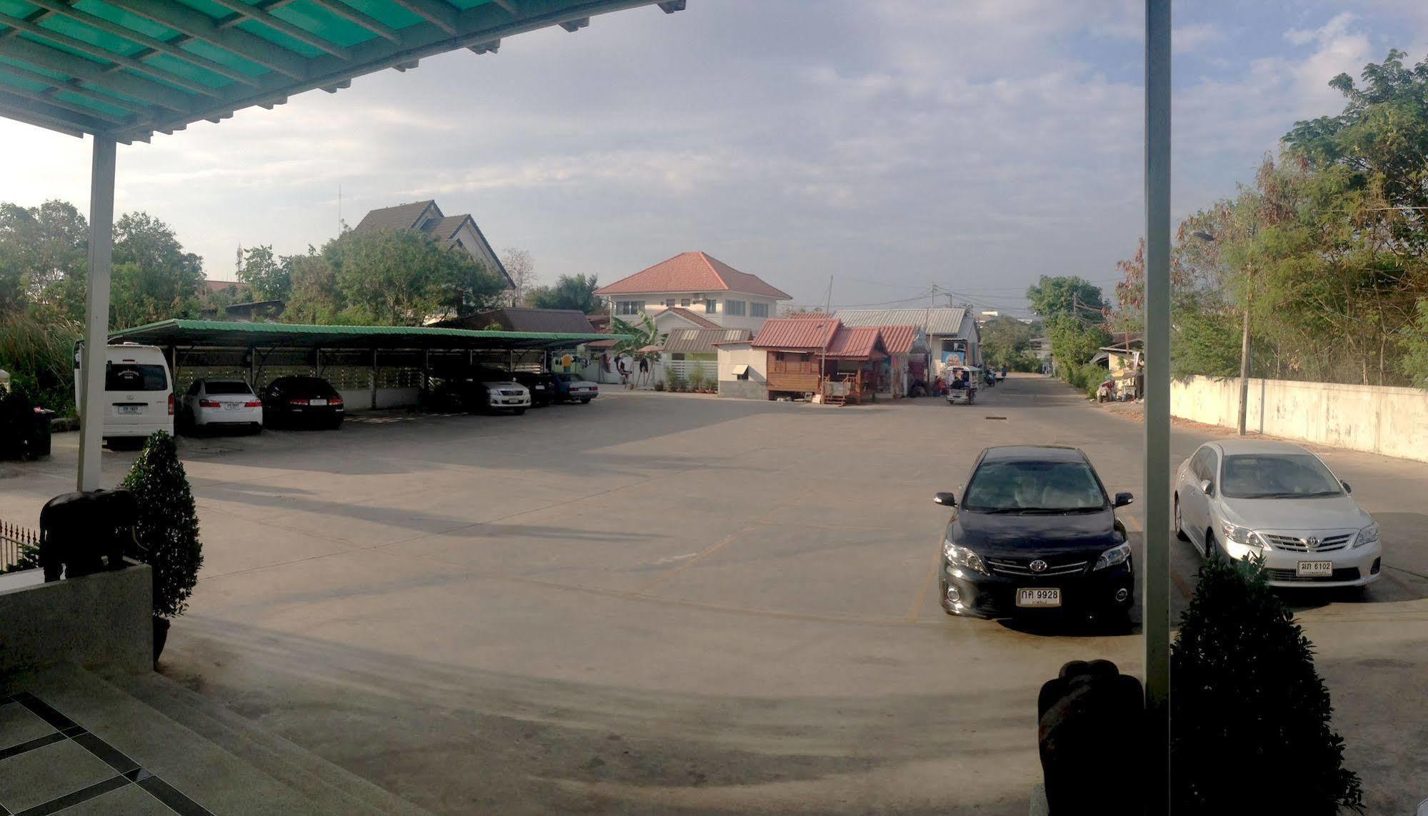 Hotel Ruan Rim Nam à Roi Et Extérieur photo